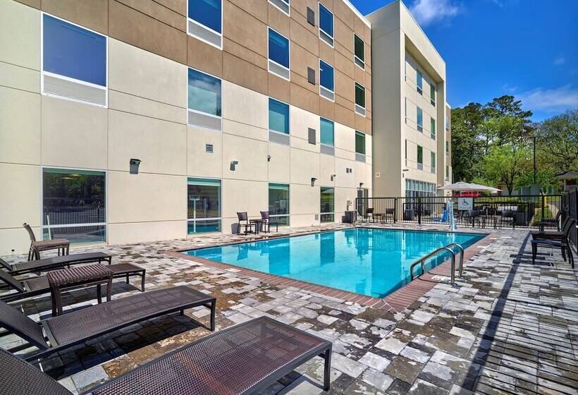 Отель Holiday Inn Express Huntsville Space Center, An Ihg