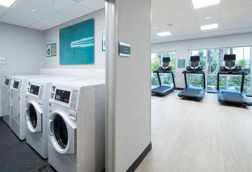 فندق Home2 Suites By Hilton Cape Canaveral Cruise Port, Fl