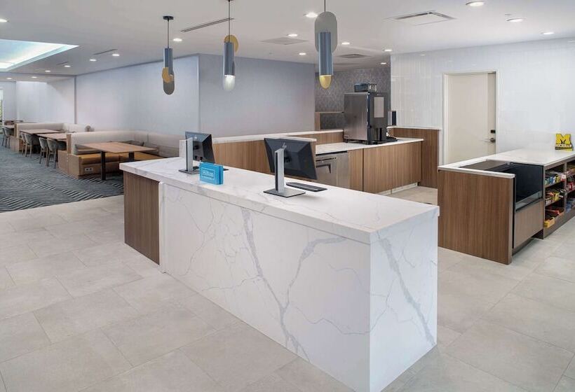 ホテル Homewood Suites By Hilton Ann Arbor