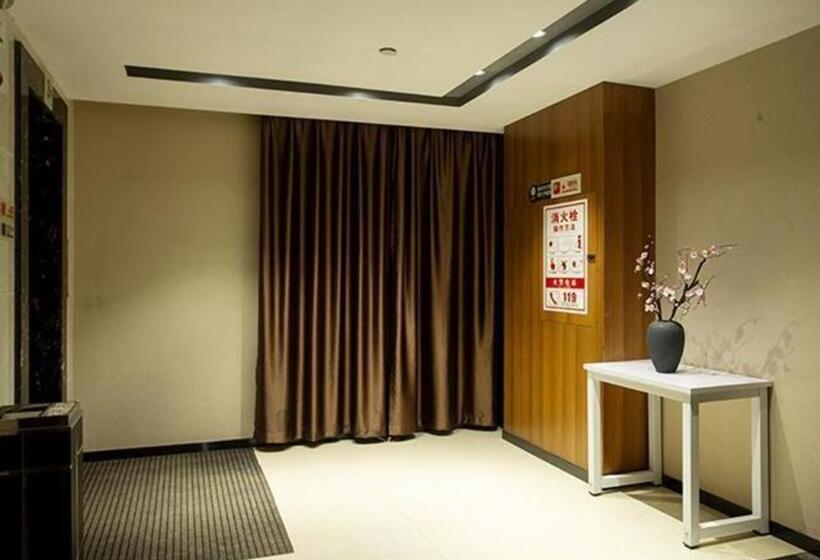 酒店 Jtour Inn Huanggang Wuxue City Square