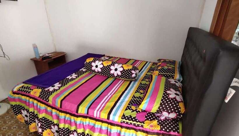 בית מלון כפרי Limasan Mbah Darmo