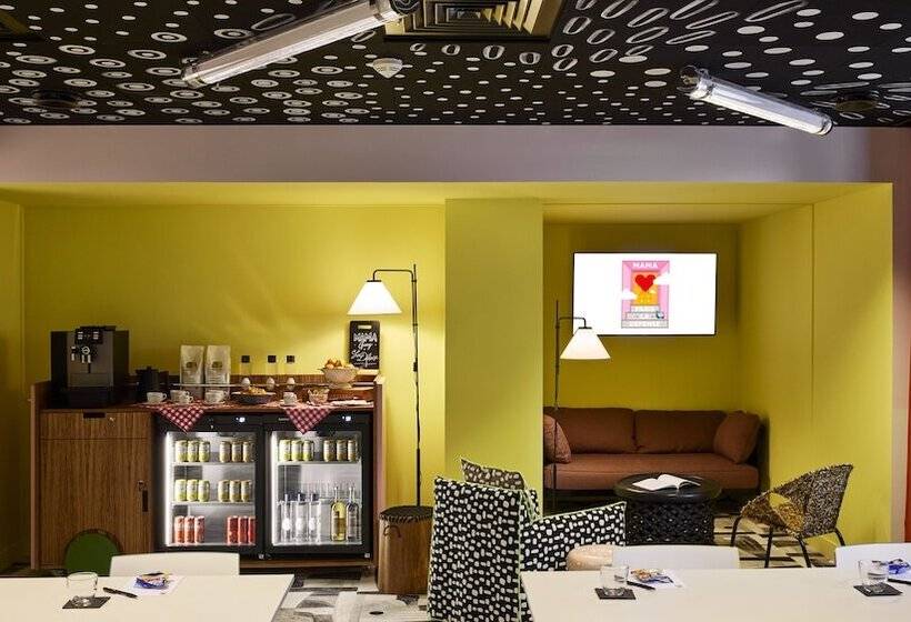 ホテル Mama Shelter Paris La Défense