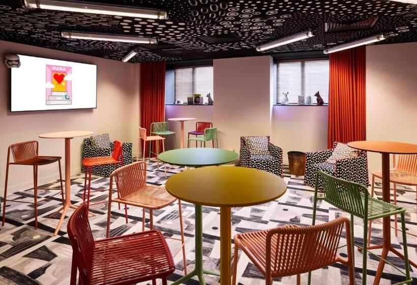 ホテル Mama Shelter Paris La Défense