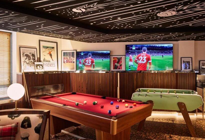 ホテル Mama Shelter Paris La Défense