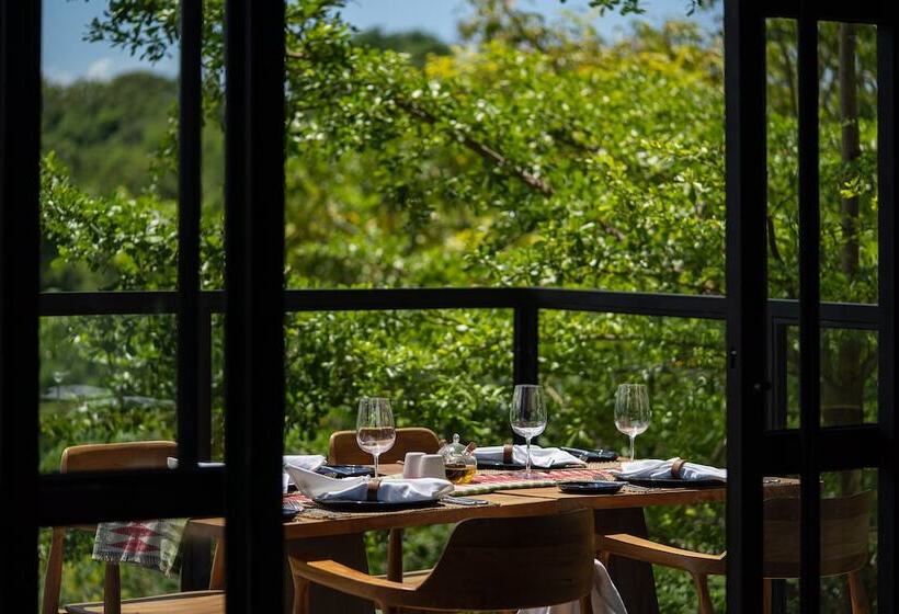 Отель Maua Nusa Penida