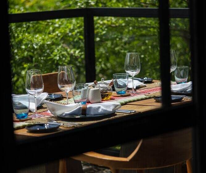 Отель Maua Nusa Penida