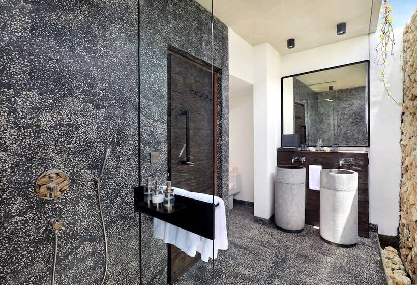 Отель Maua Nusa Penida