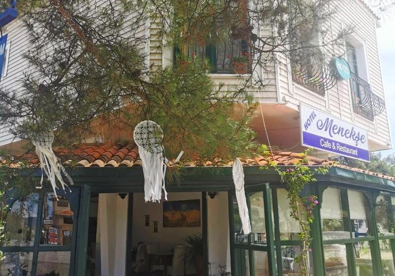 فندق Menekse