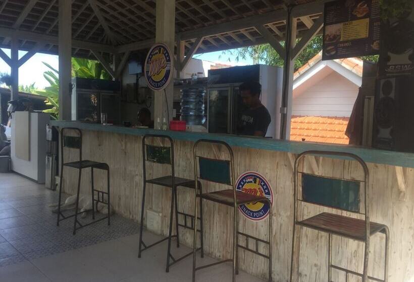 ホテル Ms Snack Point Bed & Breakfast