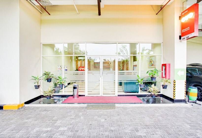 ホテル Oyo 3194 Margonda Executive