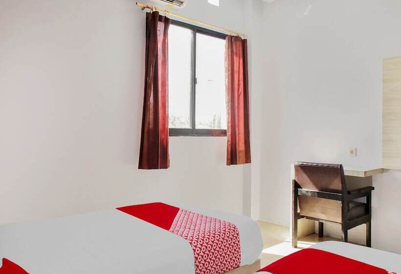 Отель Oyo 3903 Sweethome Syariah Guesthouse