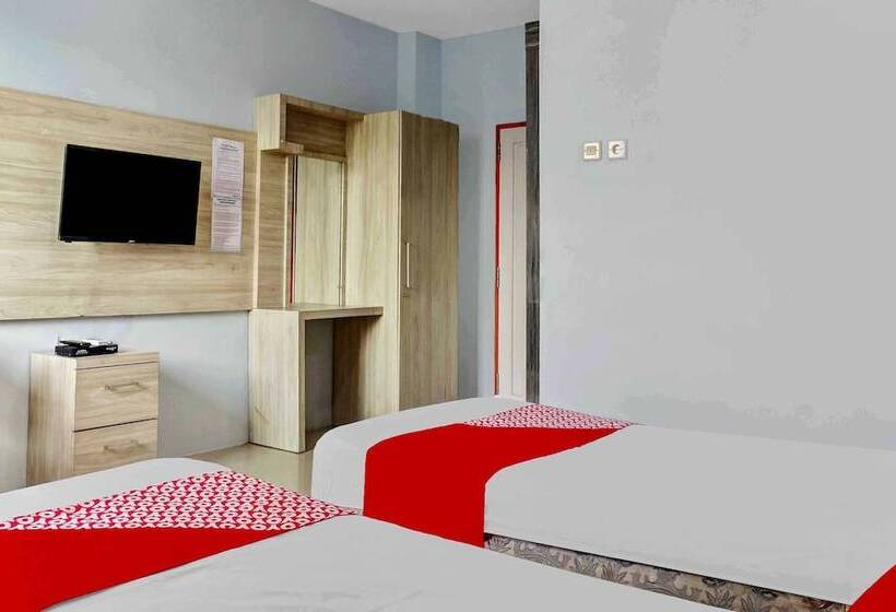 Отель Oyo 3903 Sweethome Syariah Guesthouse