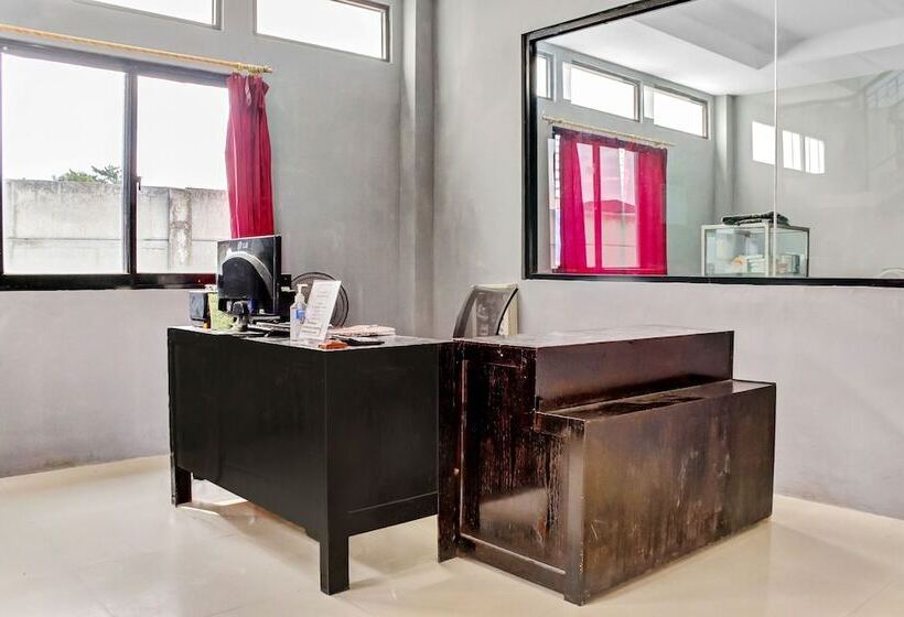 Отель Oyo 3903 Sweethome Syariah Guesthouse