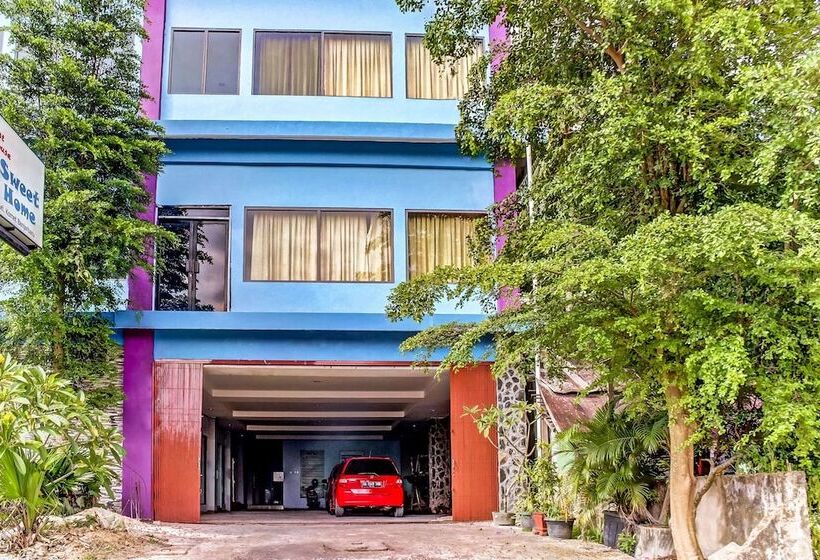 Отель Oyo 3903 Sweethome Syariah Guesthouse