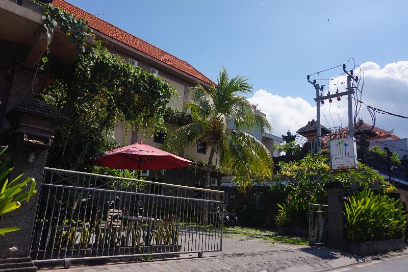 ホテル Oyo 90082 Gana Inn Legian