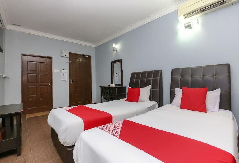 فندق Oyo 90145 D'sofwa Inn