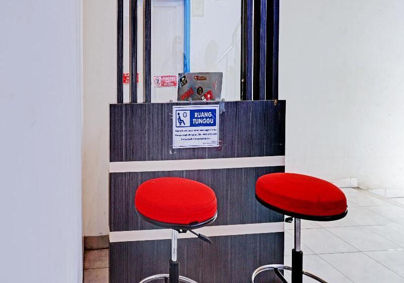 هتل Oyo 90260 Bumi Merpati Residence