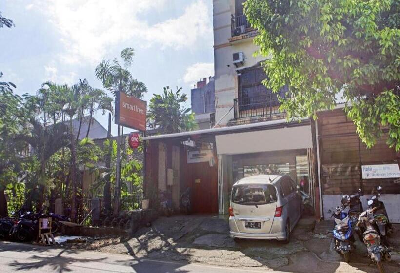酒店 Oyo 90260 Bumi Merpati Residence