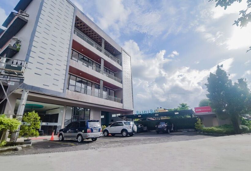 בית מלון כפרי Oyo 90312 Bahu Bay