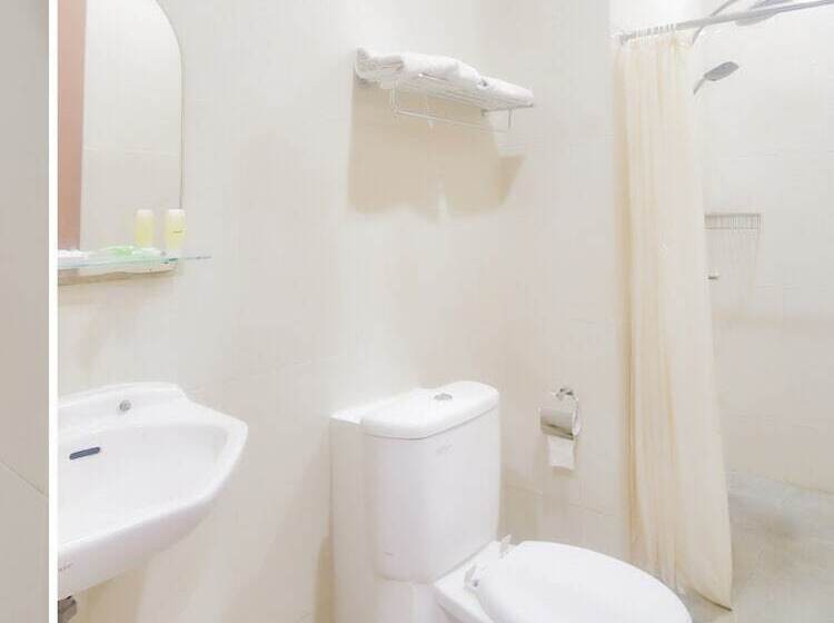 בית מלון כפרי Oyo 90312 Bahu Bay