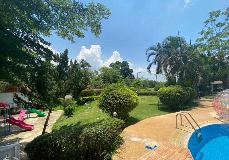 ホテル Oyo 966 Boss Khaoyai