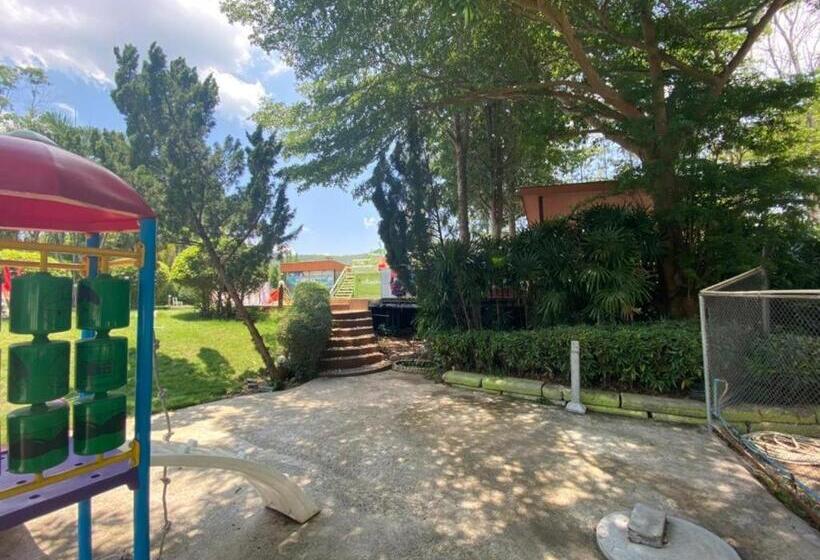 ホテル Oyo 966 Boss Khaoyai