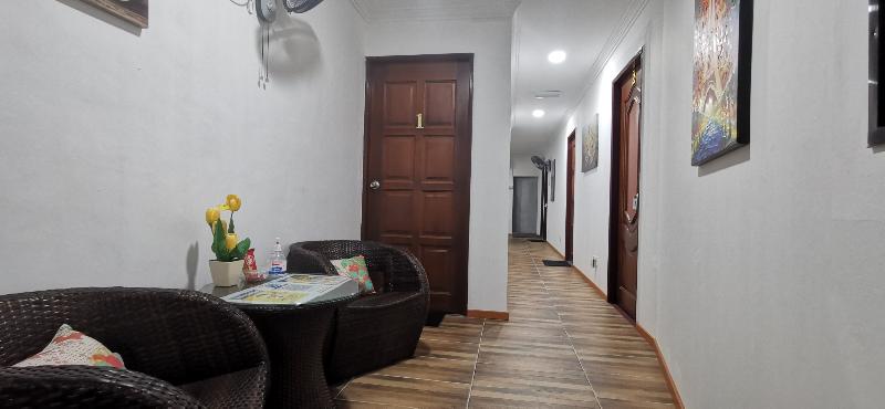 בית מלון כפרי Oyo Home 90372 Greybirds Hostel