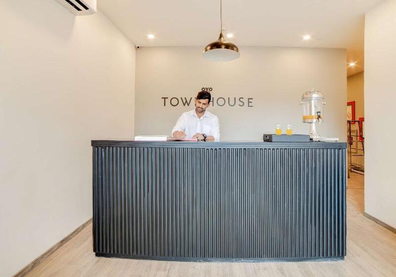 호텔 Super Townhouse Hosur Main Road Bommanahalli Near Gopalan Innovation Mall