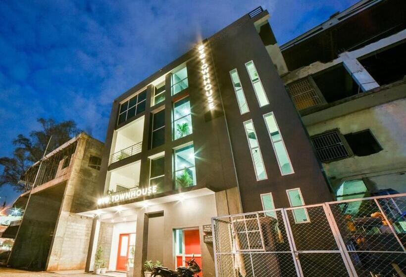 호텔 Super Townhouse Hosur Main Road Bommanahalli Near Gopalan Innovation Mall