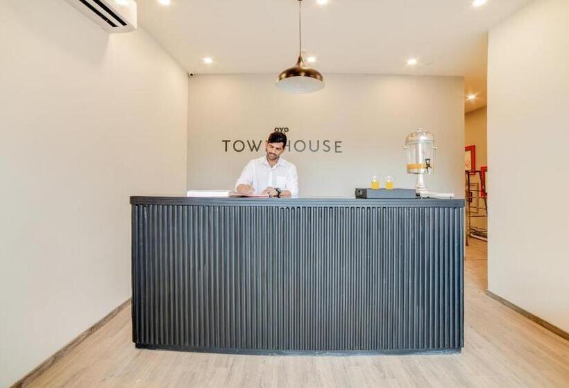 호텔 Super Townhouse Hosur Main Road Bommanahalli Near Gopalan Innovation Mall