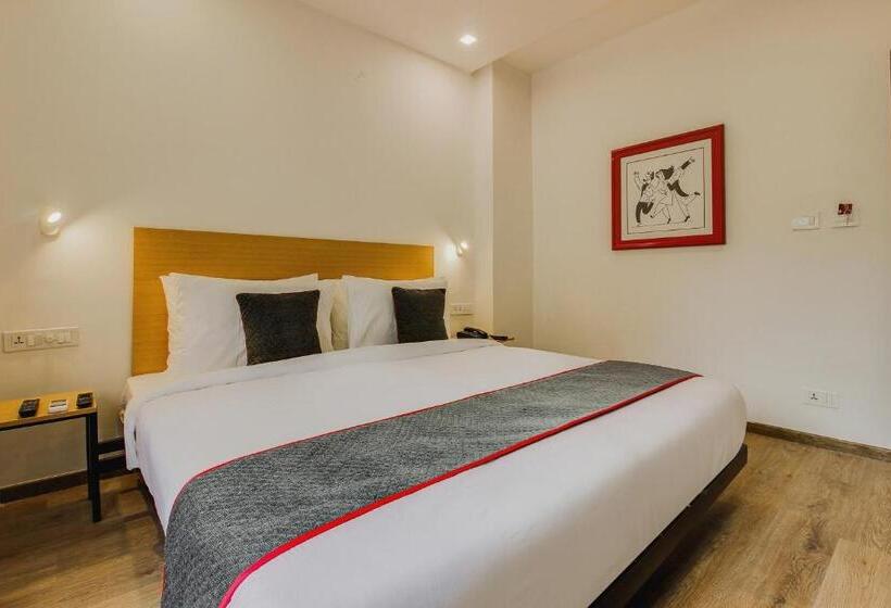 هتل Super Townhouse Begumpet Near Hyderabad Central