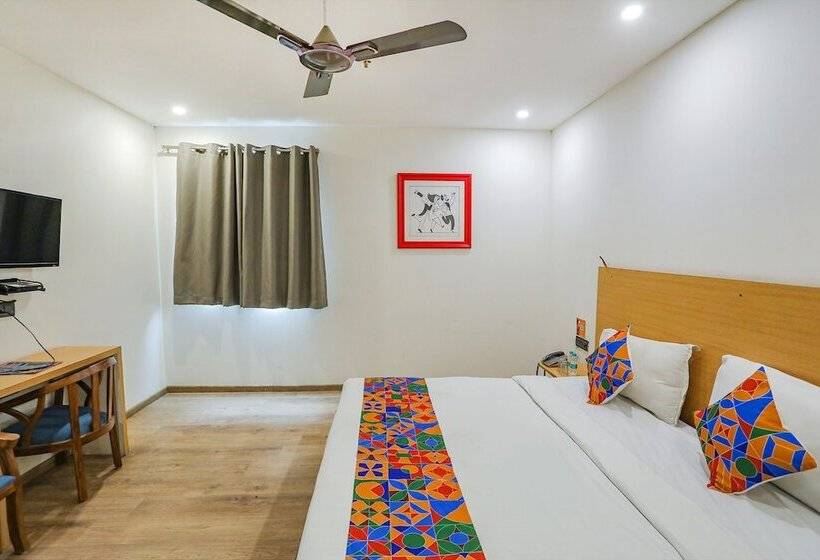 Fabhotel F9 Sector 58