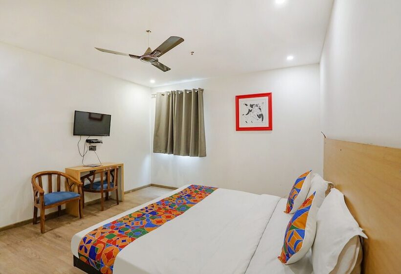 Fabhotel F9 Sector 58