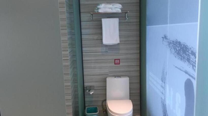 Pai Hotel Xichang Hangtian Avenue Jixiang Road