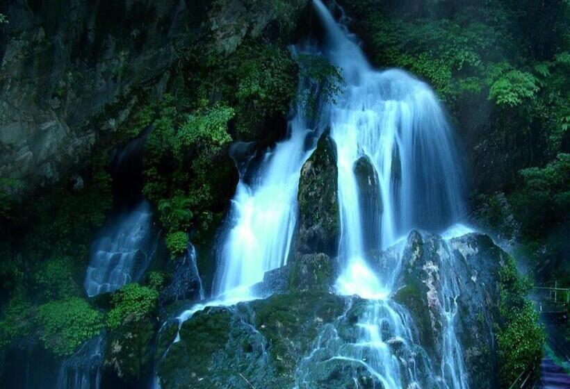 Pai Hotel Xichang Hangtian Avenue Jixiang Road