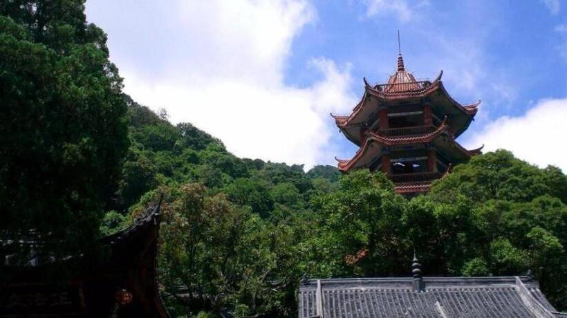 Pai Hotel Xichang Hangtian Avenue Jixiang Road