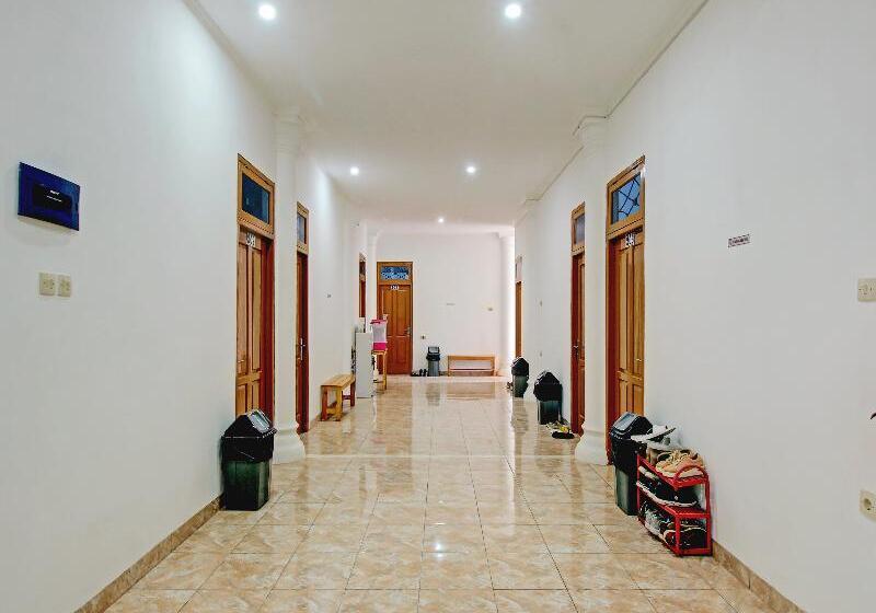 호텔 Palembang Residence By Oyo Room