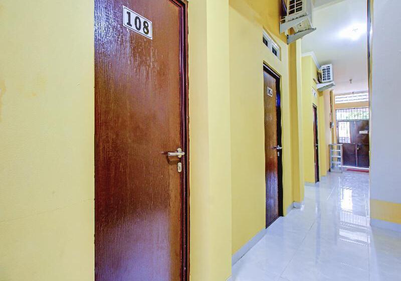 호텔 Palembang Residence By Oyo Room