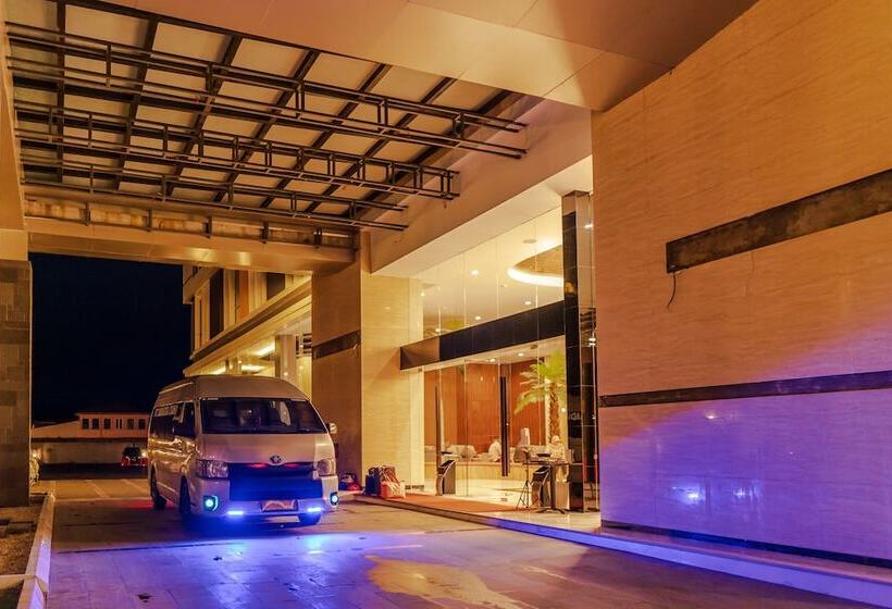 هتل Parkside Gayo Petro