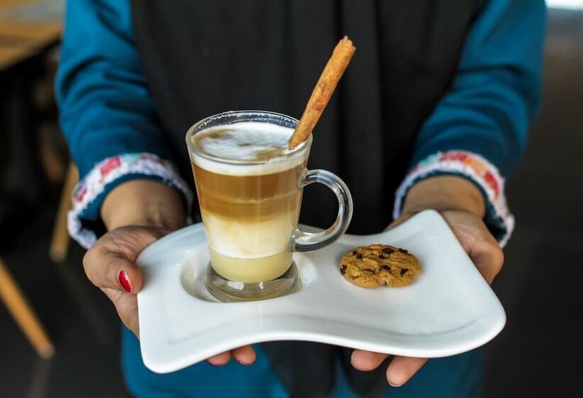 هتل Parkside Gayo Petro