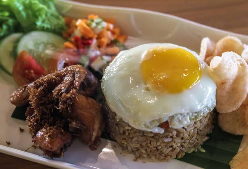 هتل Parkside Gayo Petro