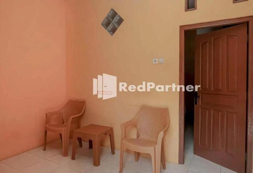 호텔 Pondok Damai Guest House Syariah Mitra Reddoorz