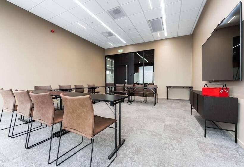 هتل Radisson Red Oslo økern