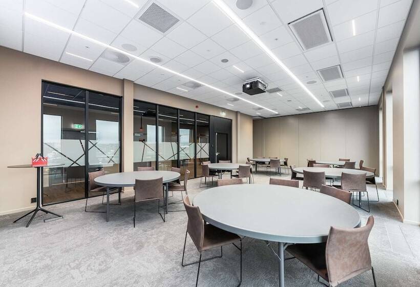 هتل Radisson Red Oslo økern