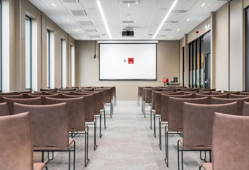 هتل Radisson Red Oslo økern