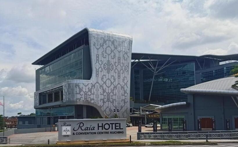 Raia Hotel & Convention Centre Kuching