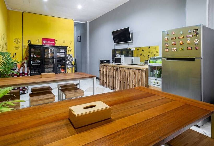 호텔 Reddoorz Hostel Near Trans Studio Mall