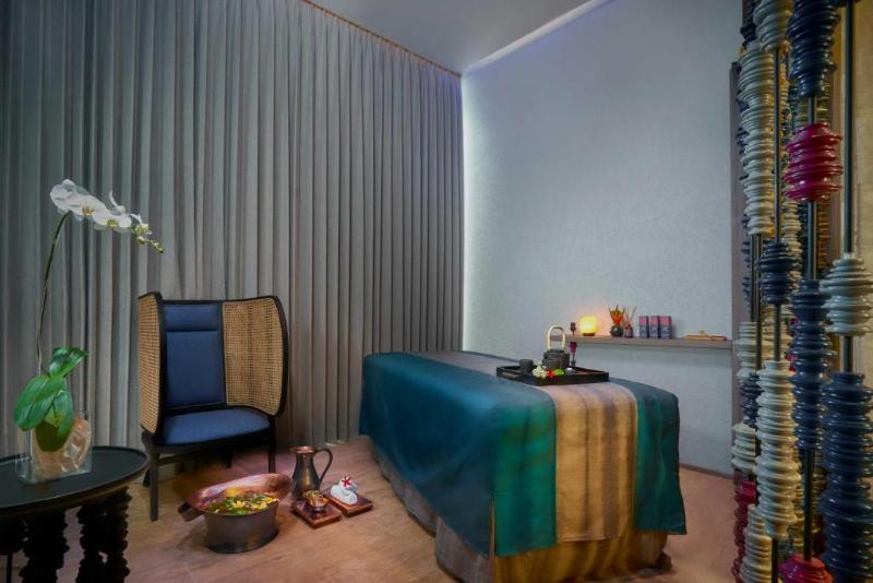 Отель Renaissance Bali Nusa Dua Resort