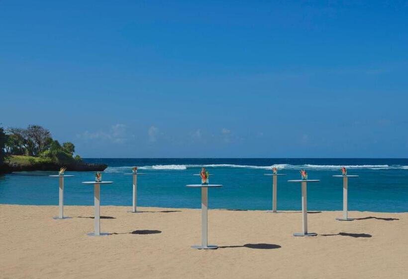 Отель Renaissance Bali Nusa Dua Resort