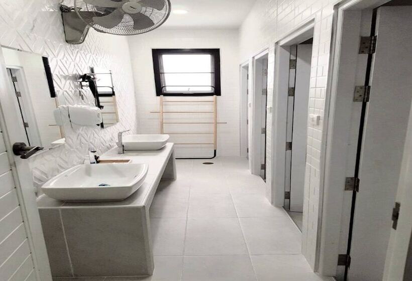 فندق Rere Residence Syariah By Oyo Rooms